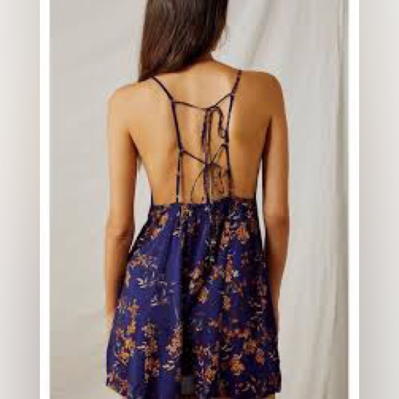 Free People Intimately In Control Mini Slip size XS - Picture 3 of 10